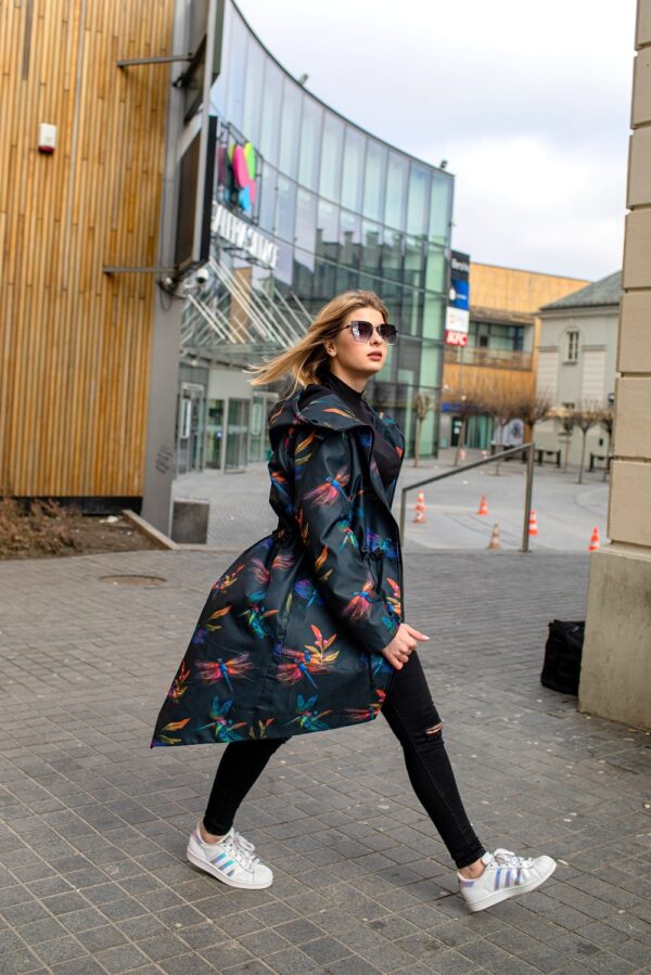 Parka z przedłużonym tyłem ważki