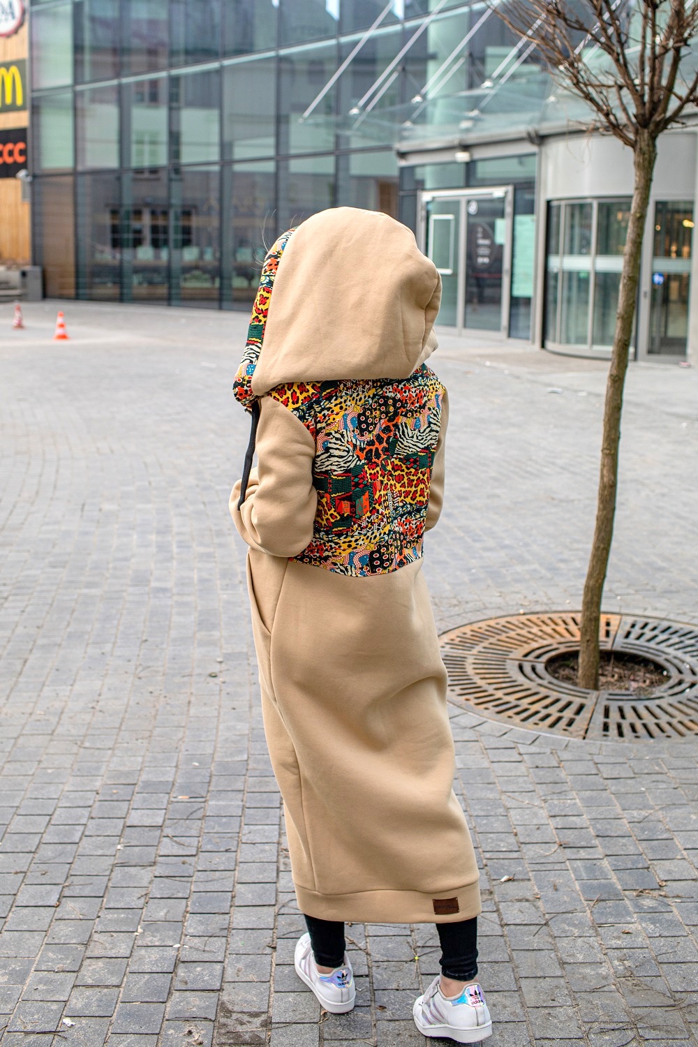 Mega długa bluza beż-Kenia - obrazek 2