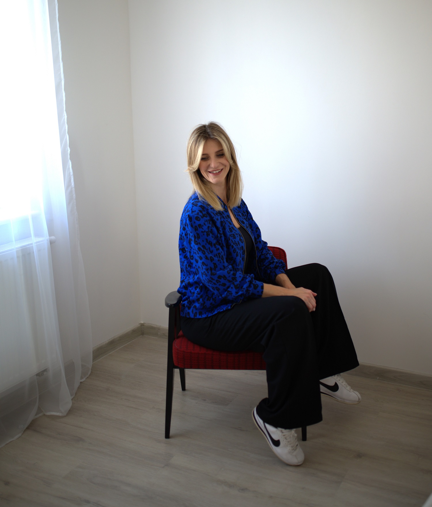 Bomberka oversize kobaltowa pantera - obrazek 2