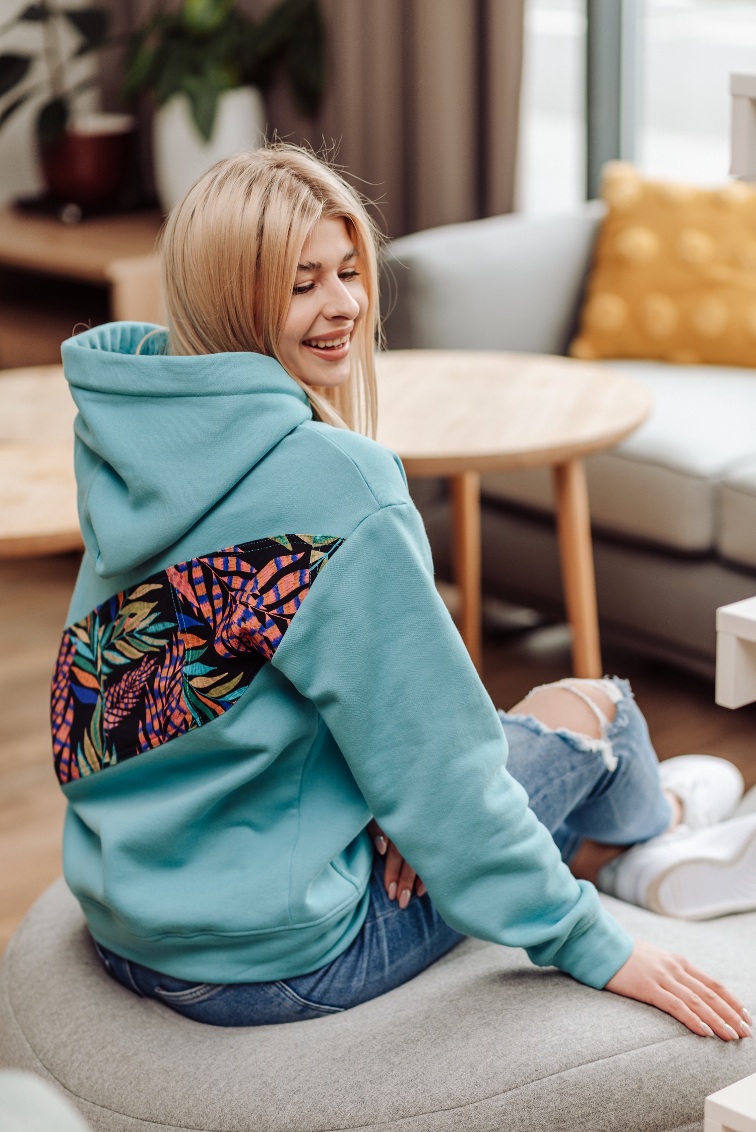 Bluza Clasic kangurka błękitno-miętowa - obrazek 2