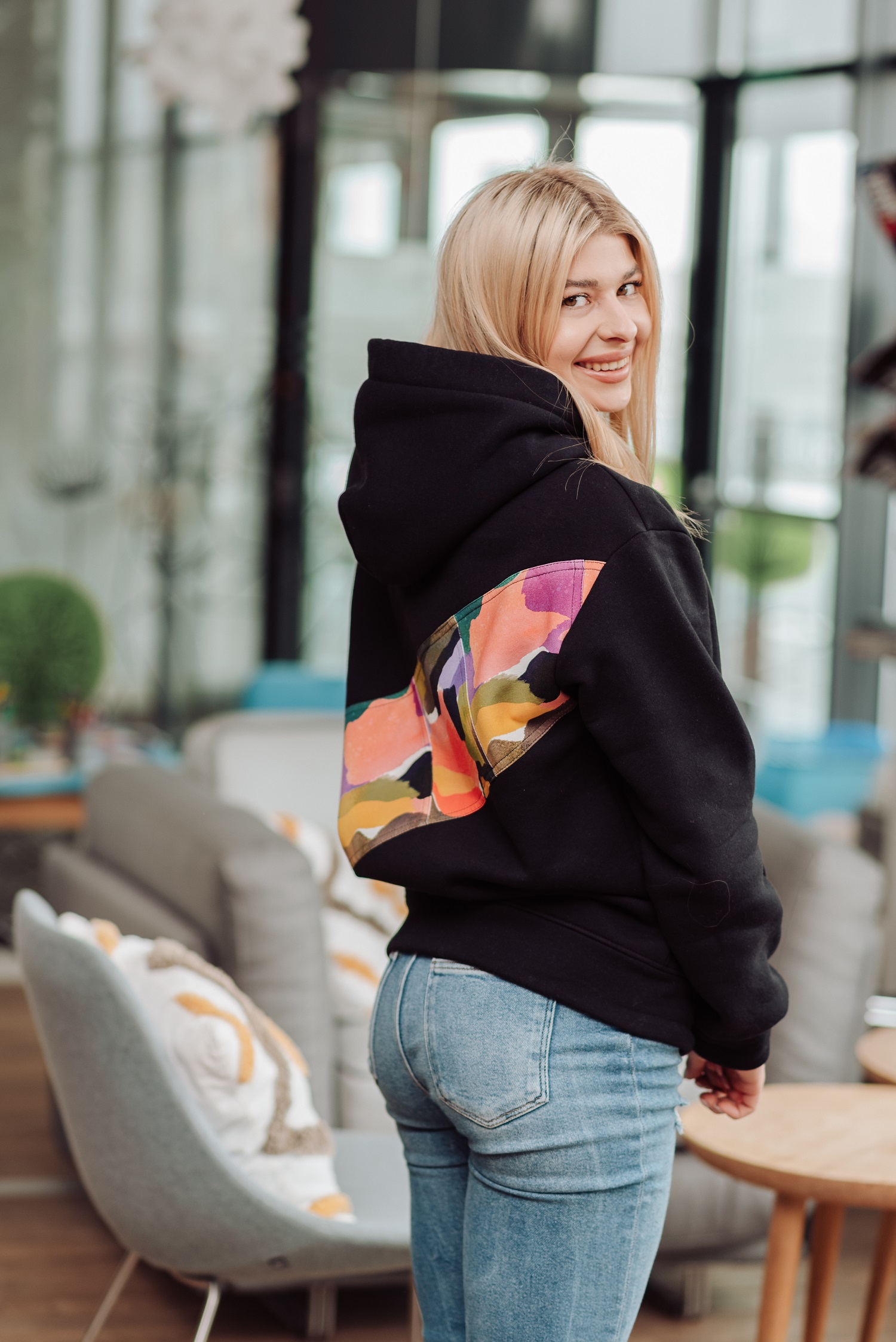 Bluza Clasic kangurka czarna