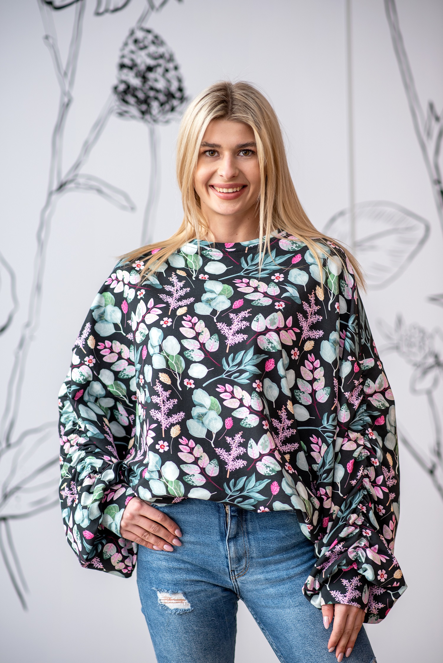 Bluzka z marszczonym rękawem herbal ciemne - obrazek 2