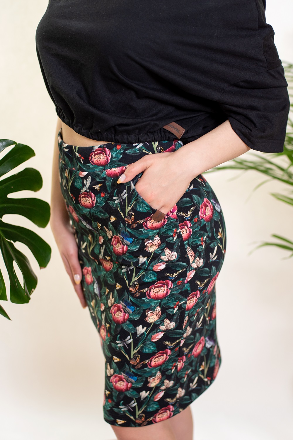 Spódnica klasyczna ołówkowa Francja - obrazek 4