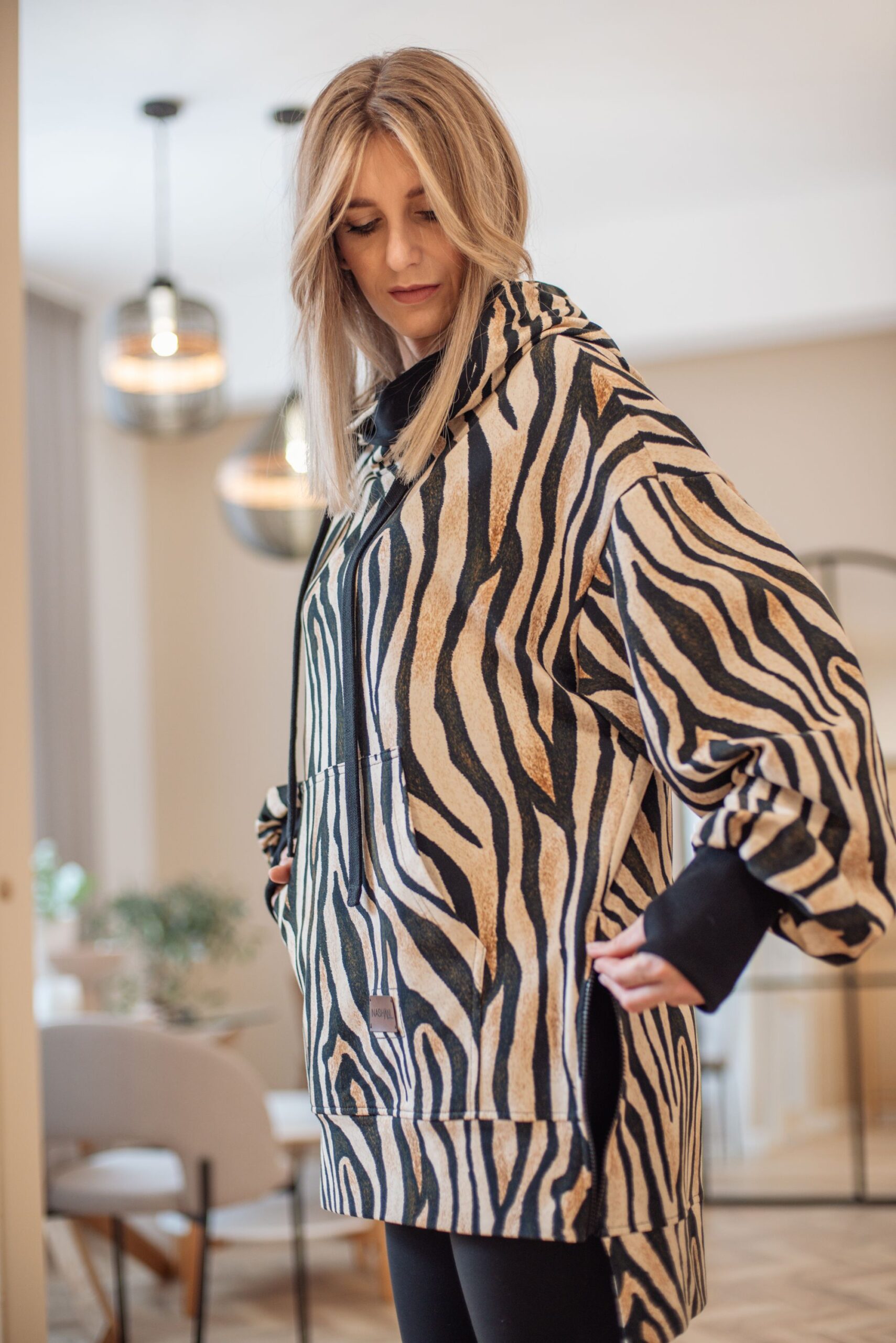 Bluza oversize Nina Zebra - obrazek 4