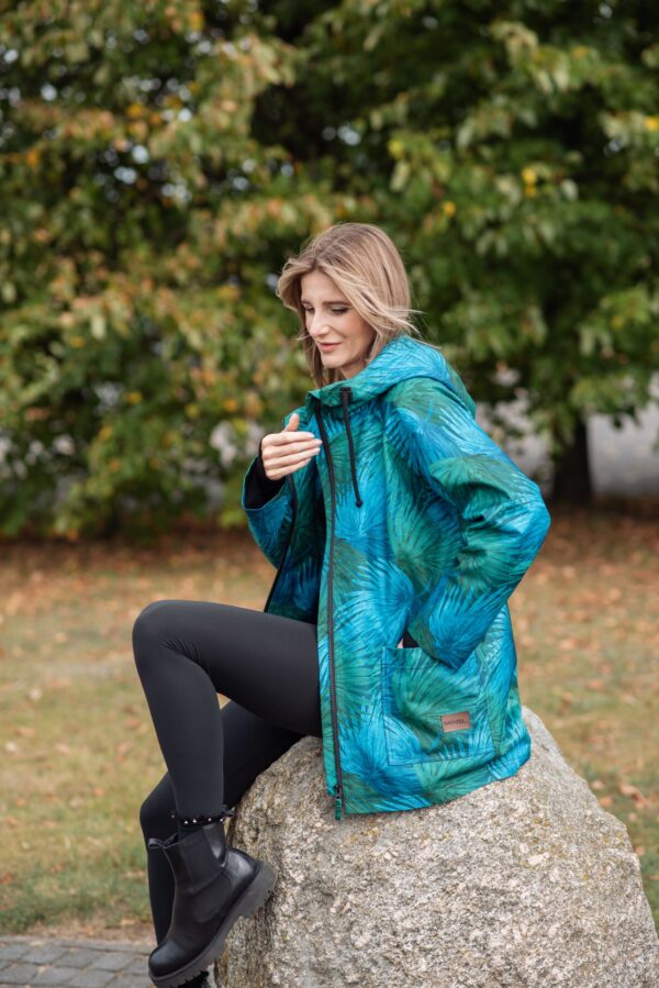 Kurtka przejściowa, morskie liście