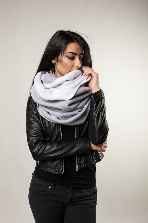 Komin gruby jasny szary melanż