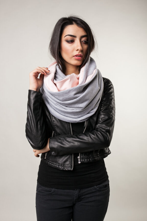 Komin xxl pudrowy róż-jasny szary melanż