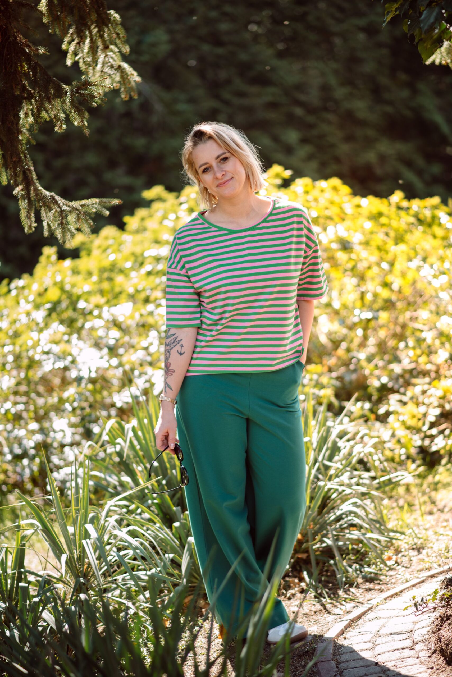 Bluzka T 'shirt różowo-zielone paski - obrazek 4