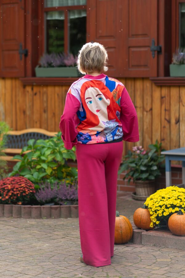 komplet women malinowy z szarym kotem