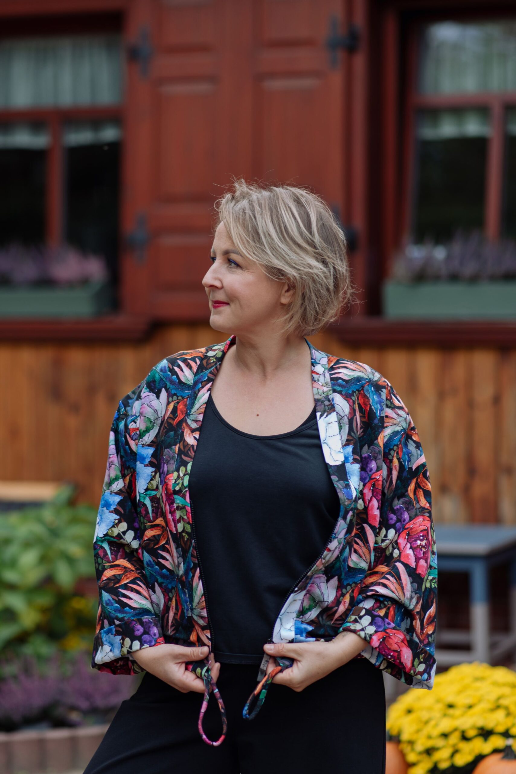 komplet women czarny piwonie - obrazek 3